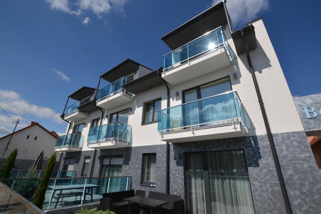 Bíbor Apartman Sárvár Exteriér fotografie